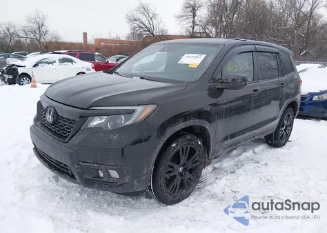 2021 Honda Passport Awd Sport z USA, uszkodzony, nr VIN 5FNYF8H29MB002603